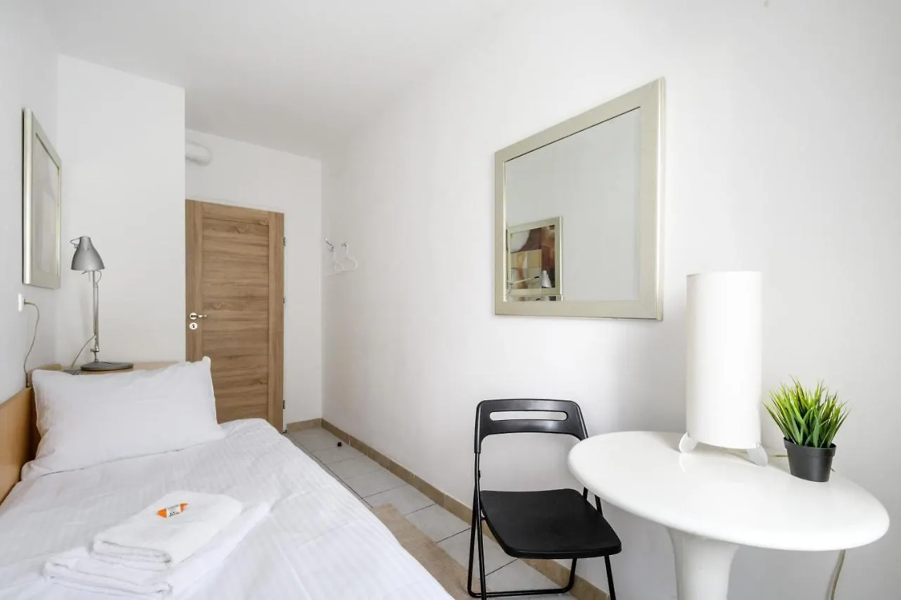 404 Rooms Zamiany Ursynow Warsaw Poland